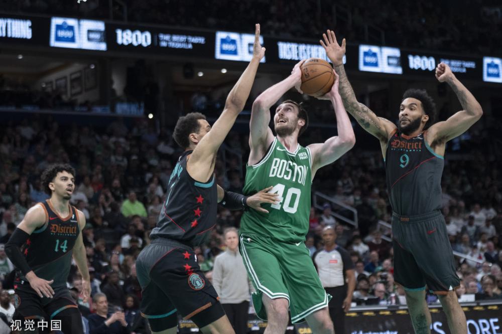 在与对手的 在与对手的